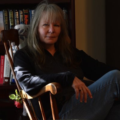 Author - The Waverly Estate trilogy: Ghost Dance, The Murmur, Betwixted. Producer #TheForestHills. Writer/director of #TheVord
