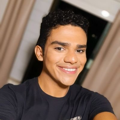 Gratidão ✝️
Não me demoro tenho pressa por seguir tenho sede de descoberta 🌎