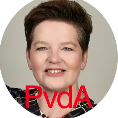 fractievoorzitter PvdA Almelo. In actie voor gelijke kansen voor iedereen. creatief, praktisch ,MBO, FNV, lijsttrekker PvdA Almelo 2022