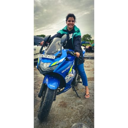 janvi_s7_'s profile picture. Every Next level of your Life will demand a different You..😎❤💯