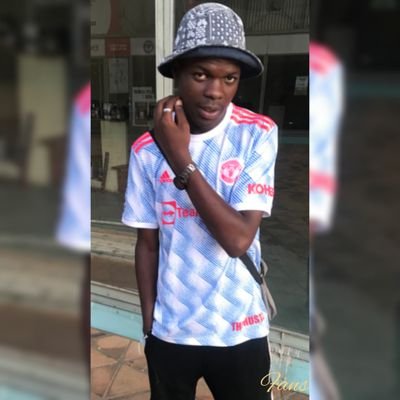 A Hustla....
God fearing person....
A Christian....
A Cellphone technician....
Football Lover.....
UncleFans....
MpofumeliwethuTrustFans
+263777346116