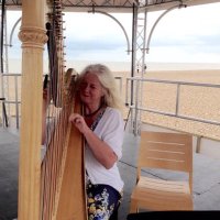 Xenia Horne Harpist 🎵🎶🎵(@UKHarpists) 's Twitter Profile Photo