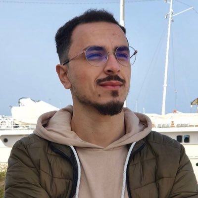 I am a mechanical designer/draftsman who specializes in (Solidworks/CATIA V5) 3D CAD modeling,3D printing and technical drawing.