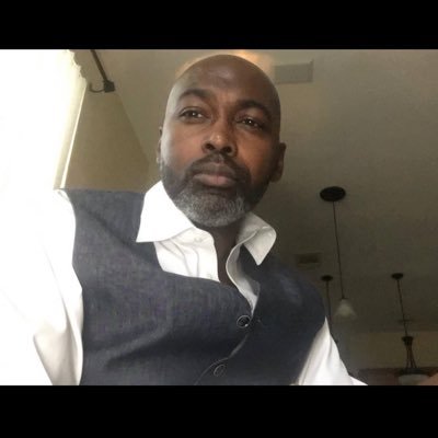 Fatir_M_Hidayat's profile picture. Poet -Beatbmaker-Music- Artist @fmhidayat. https://t.co/vDeJTFlRlE https://t.co/KtdGMey9ET