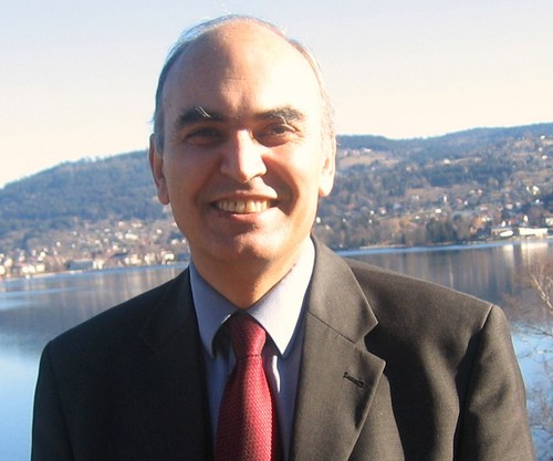 Önceden T.C.Milli Eğitim Bakanlığı AB ve Dış İlişkiler Genel Müdürü. T.C. Milli Eğitim Bakanlığı Müşaviri. Emekli.