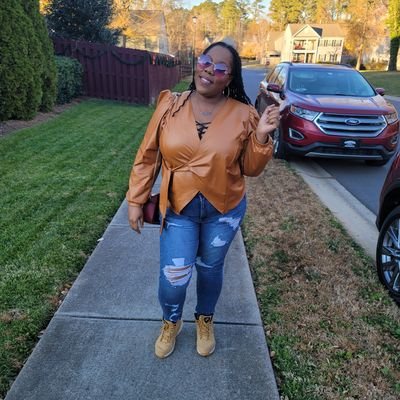 Check_YaSelf718's profile picture. Follow me on Stereo