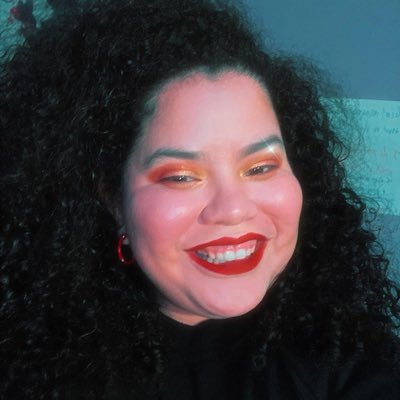18+ | she/her | 27| Fat Girl Prospering| Theme messy| Aesthetic everything| Well read and slightly concerned| #bookblogger |🌻🏳🌈🇵🇷 28:100