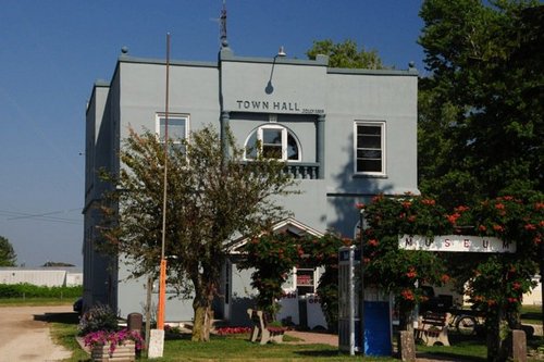 Pelee Island Heritage Centre is located across from the ferry terminal on the island. Visit us to discover the island's natural and human history.