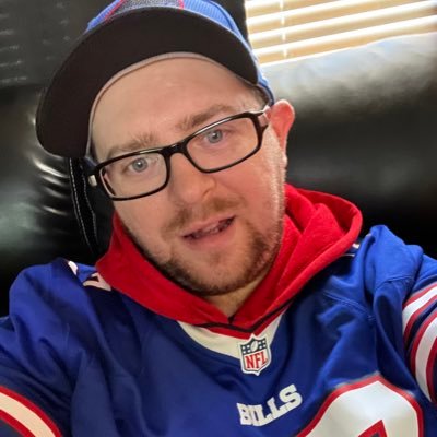 Buffalo bills ,Kyle Larson and Johnathan Davenport fan and The Carolina Hurricanes and nothing Else matters#BillsMafia