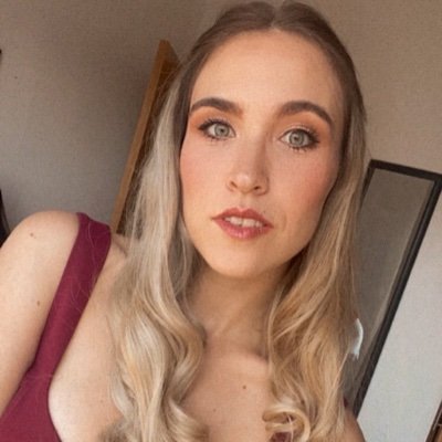 haydeec81298012's profile picture. Lol