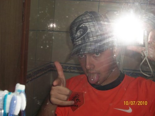 Vamo Campeão ,Vamo a Ganhar , Atraz Do Gol, Eu Vou Estar . Te Aponharei De Coração. Quero Cantar Gremio Campeão. E VAMO VAMO VAMO GRÊMIO ♫