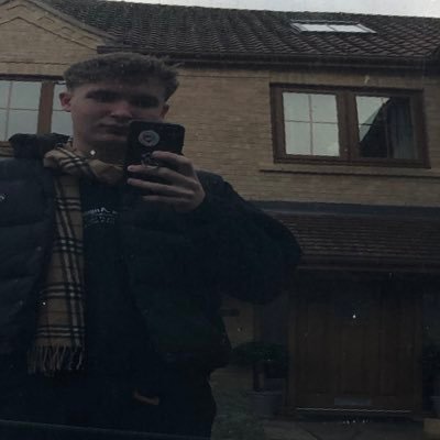 olligibson's profile picture. MMA // UFC fan 🥷🥊