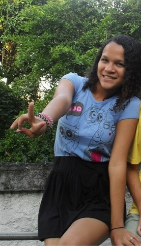 s2Joycesz's profile picture. Te amo e te odeio É como se eu tivesse vontade de te dar um tiro e entrar na frente pra te salvar.