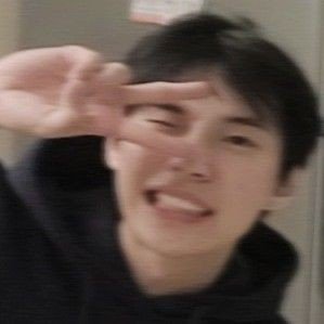 ellaabigwin's profile picture. ♡