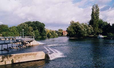 PangbourneTV's profile picture. Coming soon....Pangbourne TV! A local television channel for Pangbourne, West Berkshire. If you'd like to be involved pls email pangbournetv@viewtvgroup.com