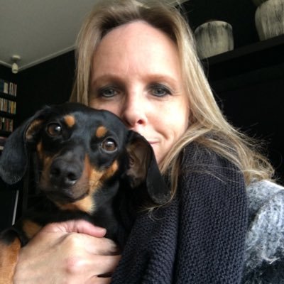 Maanonnetje's profile picture. hond, breien, haken, slapen, eten en dan nog een keer