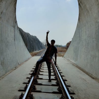 hdhshusudjd's profile picture. ความบันเทิง เพลง ภาพยนตร์