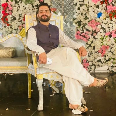 ch_msh's profile picture. new life new styl new city