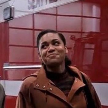 vicxhughes's profile picture. was @/cutestherrera got logged out and lost her account.