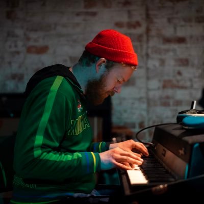 independent artist, musician, sound engineer/producer documentererererer photographer, writer. @sots316, + ++, KNOBfest, F5, @fischbowl.