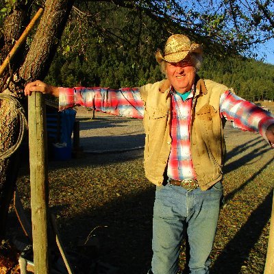 poemmonger's profile picture. Shipwrecked journalist, now a ranting rancher! 
 I'm an even better poet!
 I follow and swallow the big picture.