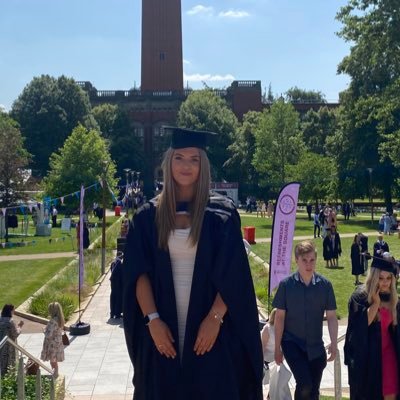 ECT PE Teacher • Sport & Exercise Science Graduate 2021 @unibirmingham 🎓📚 • Secondary Physical Education @uniofbeds 👩🏫