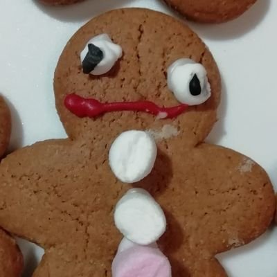 Bennyd111's profile picture. Have a Pasty, not a Ginsters you pillock....