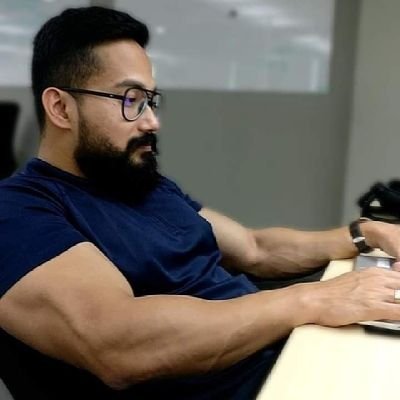 Experience Marketeer | Brand & Content Strategist | Podcaster | Vlogger | Strength Coach | Keto Nutritionist | Royal Enfield Bullet Pilot