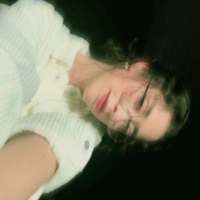 szaratev's profile picture. 🍄