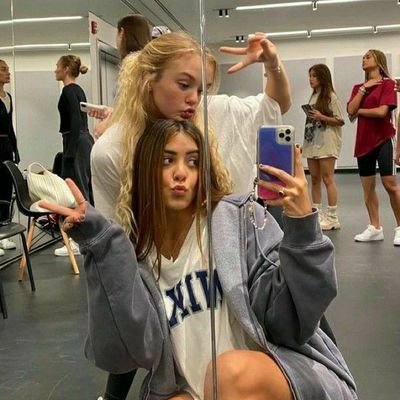 glowsuniterrs's profile picture. ꒰ 🍵 ::hi angel 🍸
⇢💌:: @nowunitedmusic feed ! ┈━ ♡ ━┈ 
N♡T impersonating - fanpage