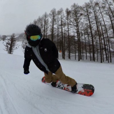 スノーボードが楽しい🏂30代の男🏂大阪住み✨一人で滑ることが多いので雪山繋がりができれば嬉しいです🏂スノボ・スキー等の方はフォロバさせてもらってます🙏無言フォローさせて頂くことあります🙏よろしくお願いします🙇🏻‍♂️✨