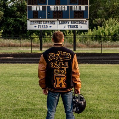 18yr,Knoxville high graduate 5,10 170LB runingback, DB, special teams, Power-Clean(275LB),Hang-Clean(280), Deadlift(435LB), Bench(240LB), 40time hand timed 4.57