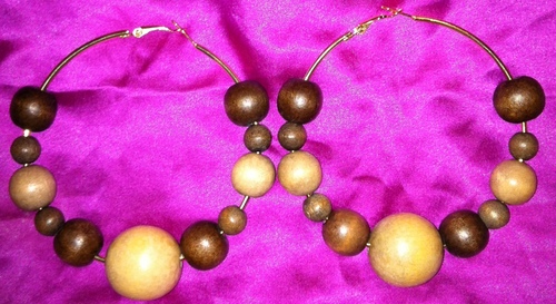Custom Made Jewelry Rhinestone Ball Hoops As soon on Basketball Wives, Spiritual Bracelets & More. We Deliver NOTHING ABOVE $40.00 BEST PRICES IN TOWN.