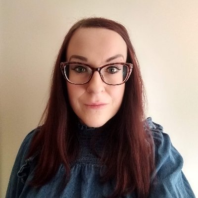 NHSDawnPlummer's profile picture. Senior Innovation Lead @EM_AHSN 
16 years in #TeamNHS, @nhsgradscheme alumni
Passionate about positive change. All views my own. #AHSNs