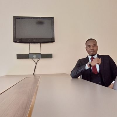 Lawyer and Advocate 👨⚖
Instrumentalist🎸🎹
Photography Lover📸🍃
Nima nkala bize but IFB when online😇