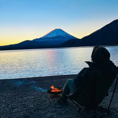 ソロキャンパー2年生です。旅が好きです。遠征メインで月1、2ペースで平日キャンプしてます。カレー部員です。キャンプとダイビングと読書が好きです( ´▽｀)