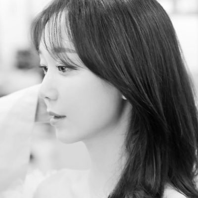 RP: Actress Lee Yooyoung 이유영 under ACE FACTORY . was born 𝟙𝟡𝟠𝟡 . Current projects #DrBrain UPDATE ONLY