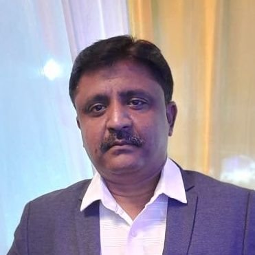 nitalkhatri's profile picture. *जिसने कतरे भर का भी किया है एहसान हम पर*  *वक्त ने मौका दिया तो दरिया लौटाएँगे हम उन्हें*