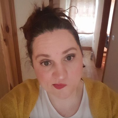 thatirishid's profile picture. Works in ID, studies at UL, learns TW