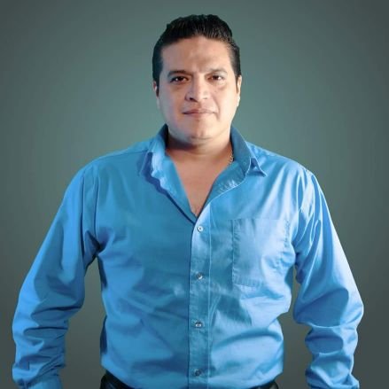 Jefe de Postproducción y realizador de proyectos en Multimedios Televisión canal 6.