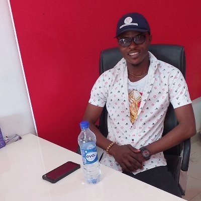 henry_amano's profile picture. Economists and Entrepreneur