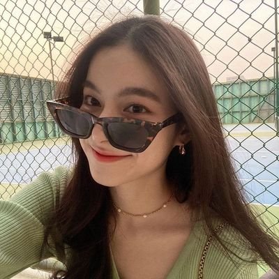 manusiahuman555's profile picture. Cape jadi manusia pengen jadi chiken nuggets aja