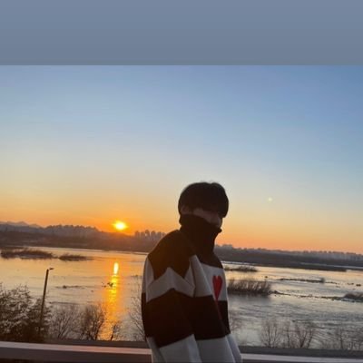 🤍:𝑻𝒉𝒆 𝒃𝒆𝒔𝒕 𝒈𝒊𝒇𝒕 𝒊𝒔 𝒕𝒐 𝒔𝒆𝒆 𝒎𝒚𝒔𝒆𝒍𝒇 𝒉𝒂𝒑𝒑𝒚
ของขวัญที่ดีที่สุดคือการได้เห็นตัวเองมีความสุข