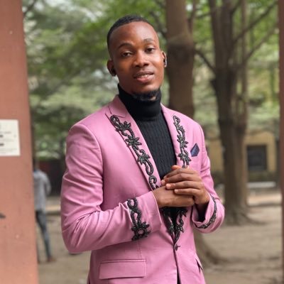 Registered Nurse | HealthTech enthusiast |⚽️Manchester United| Anime🥷🏾| OUTSIDER🦍| 🦁Lion of the Tribe