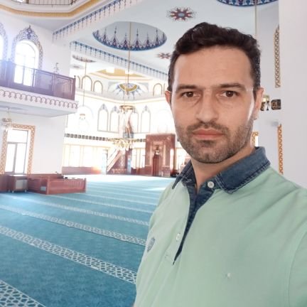 Cânıma bir merhabâ sundu ezelden çeşm-i yâr
Öyle mest oldum ki gayrın merhabâsın bilmedim