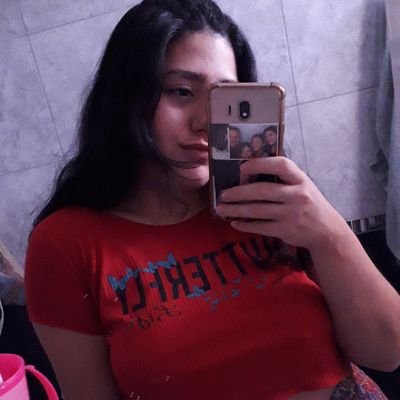 InBortion's profile picture. 2/2 sueños cumplidos.
23