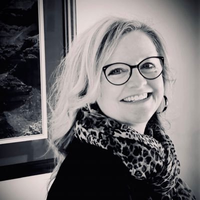 Dezigner_Digz's profile picture. Professional Home Staging, Interior Decorating & Redesign firm based in Grand Bend, Ontario. REALTOR Magazine Contributing Blogger.