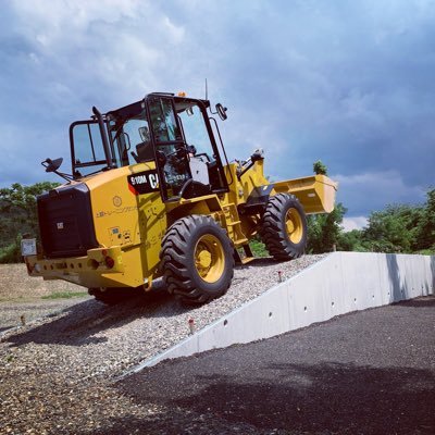 joetsu_tc's profile picture. 【新潟労働局登録教習機関】　新潟県上越市にて、①車両系建設機械（整地等）②ガス溶接③フォークリフト④小型移動式クレーン⑤玉掛け技能講習を開催しています。資格取得を通じて、皆様のキャリア形成のお手伝いをいたします🌟
インスタ→https://t.co/Wwqmnmx2Cv