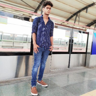 Abhishe77627300's profile picture. https://t.co/r6fkSdsFYE(COMPUTER SCIENCE) 
DAY TRADER