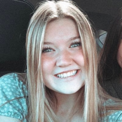 Lauren_mcneil05's profile picture. Early Education Major @GCC ‘24                            “A teacher takes a hand, opens a mind, and touches a heart”